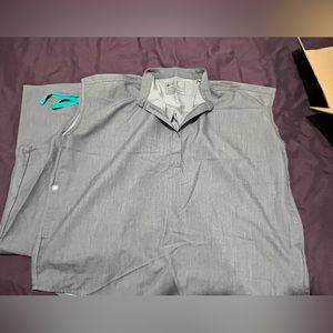 Large Kade Pants, Large Rafael Top Graphite Figs